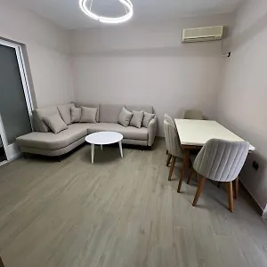 Large Appartamento Vlorë